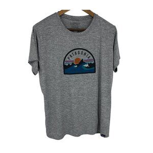 Patagonia Worn Wear Women's Capilene Cool Daily Graphic Shirt Size XL
